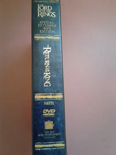 The lord of the Rings, the return of the king, DVD special Edition 4 DVDS, $20.00, and 2 full screen...