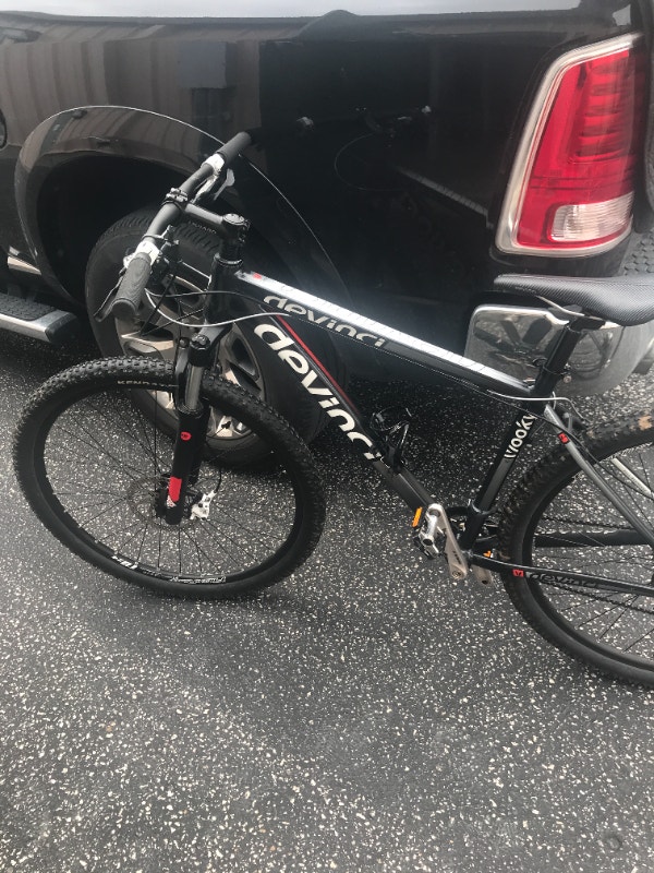 DeVinci and Trek Mountain Bikes Excellent Condition! Mountain