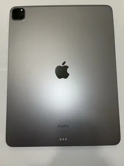 Selling an M2 IPad Pro 12.9 inch. Bought 8 months ago and used lightly. Can include Apple original k...