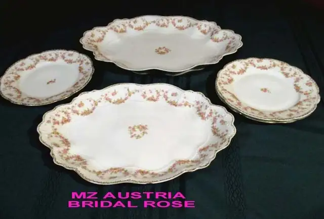 ROYAL ALBERT CHINA - AVALON in Arts & Collectibles in Moncton - Image 10
