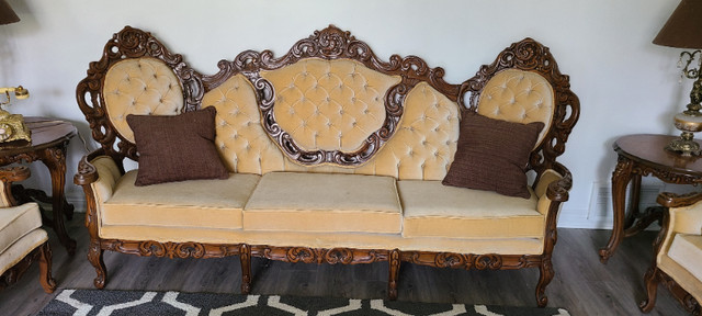 Antique couch set for sale - luxury European style. in Couches & Futons in St. Catharines