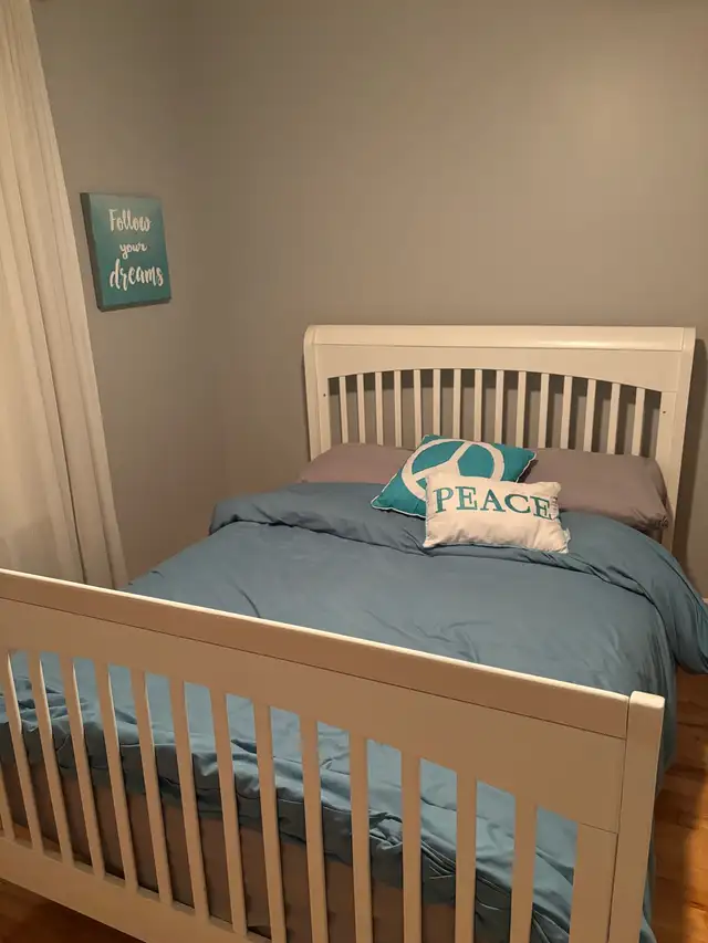 Wood convertible crib/double bed63234499420291122