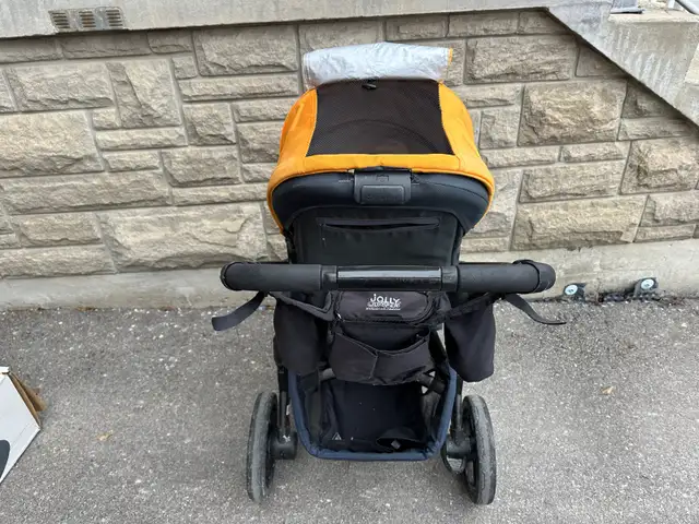 Uppababy Vista stroller and bassinet 2013 in Strollers, Carriers & Car Seats in Markham / York Region - Image 8