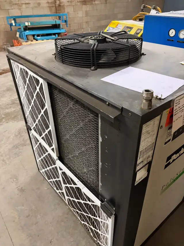 secheur air Parker DRD1000 air dryer in Other in Drummondville - Image 5