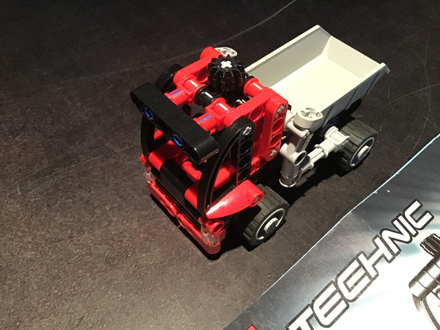 LEGO Technic 8065 Mini Container Truck in Toys & Games in Bedford - Image 2