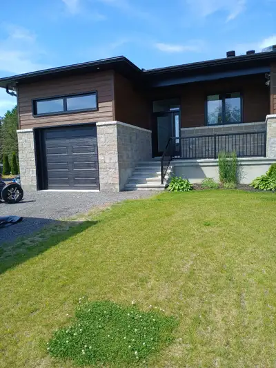 2 beds and 1.5 baths Townhouse
