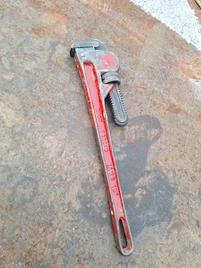 18" PIPE  WRENCH , View more