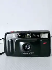 Minolta Freedom AF35 Point And Shoot 35mm Film Camara 