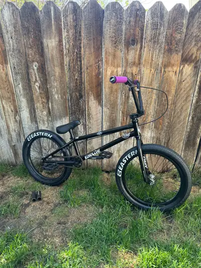 Eastern repeater Bmx bike. 20.75” top tube. Low stand over, Full chromoly frame , New grips and peda...