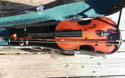 Used:  Violin "Needs Strings & Bow Hairs" OBO or Trade, View more