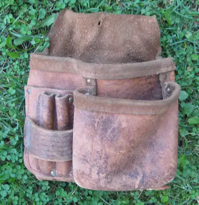 $20 Vintage leather tool belt pouch hammer holder carpenter's, View more
