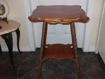 Table d'appoint, View more