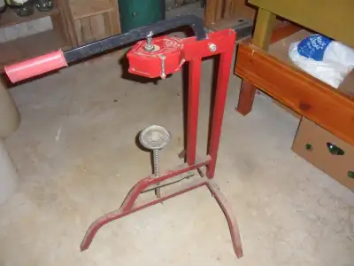 steel wine corking machine., View more
