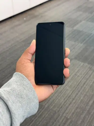 Google Pixel 8 (128gb) Excellent Condition, View more