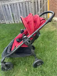 City Versa by Baby Jogger single stroller in great condition!