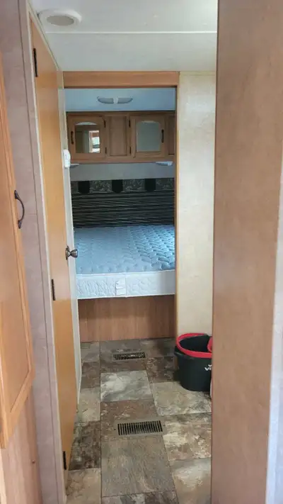 2011 travel trailer, 37foot. With 2 slide outs. Well maintain, new floors and roof done in 2019. Sle...