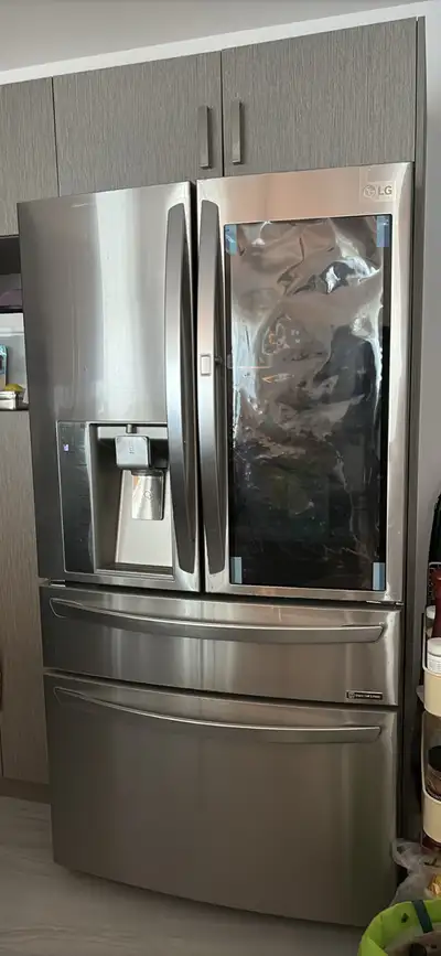 Water and ice Counter depth Very good condition