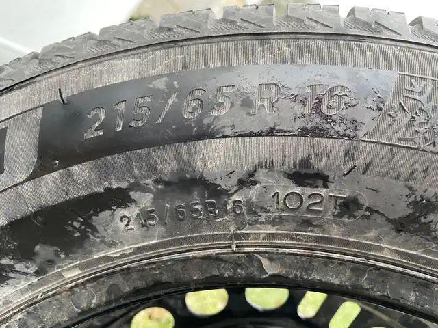 215/65/R16 in Tires & Rims in Renfrew - Image 4