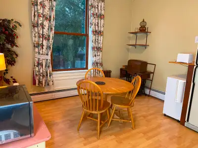 Colocation sympa dans maison tranquille, sécuritaire. MétroBerri