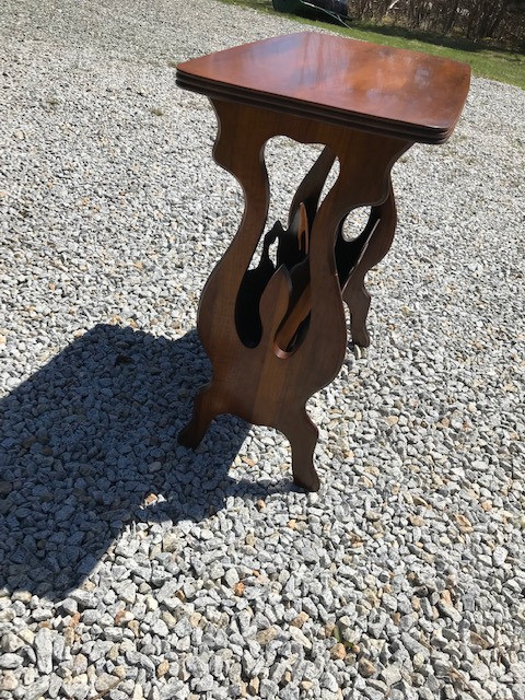 Solid wood side table in Other Tables in Yarmouth - Image 4
