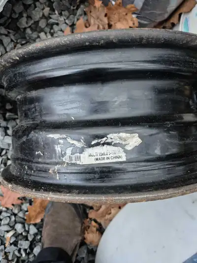 4 steel rims for winter tires. X41 557 will fit Toyota Corolla, Yaris, MM4, VW golf and others. Pick...