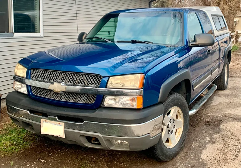 Well maintained 2004 Chevy Silverado Truck