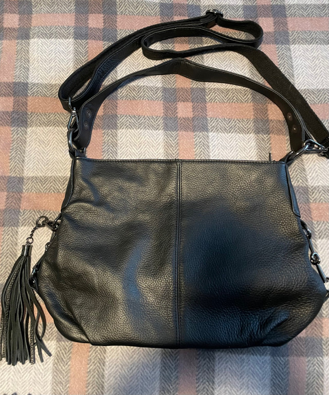 YALUXE Women's Genuine Black Leather Tote Travel Shoulder Bag in Women's - Bags & Wallets in Oshawa / Durham Region - Image 3