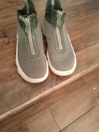 Zara Green size 6 shoes