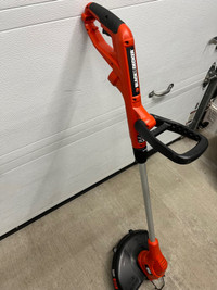 Coupe bordure électrique/ Electric string trimmer