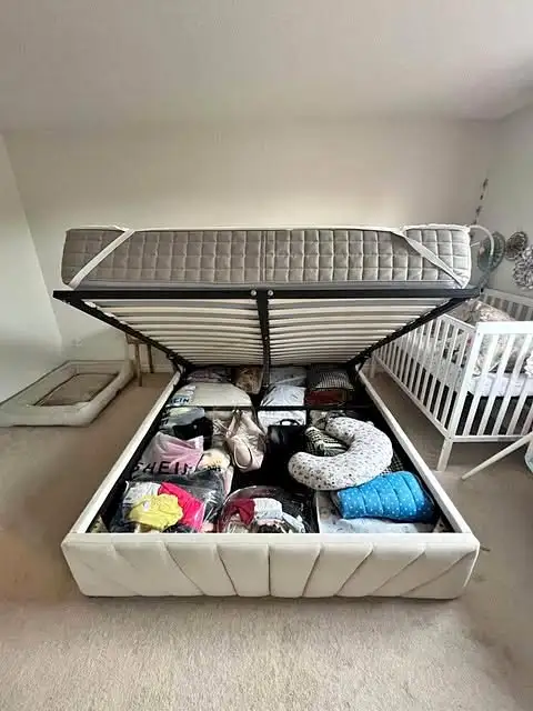 Brand New | Hydraulic Lift Up | Storage Bed | 1 Year Warranty in Beds & Mattresses in City of Toronto - Image 3