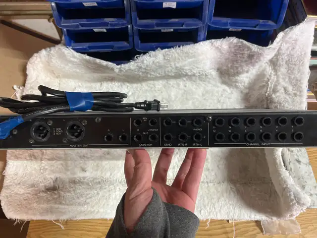 Roland line mixer in Pro Audio & Recording Equipment in Saskatoon - Image 5