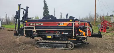 2015 Ditch Witch JT25 Directional Drill. Only 707 hrs. Used in clay terrain. Comes with TKQ locating...