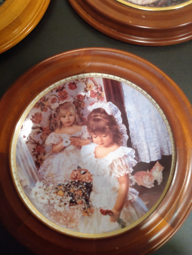 Sandra kucks collectable plates.... in Arts & Collectibles in New Glasgow - Image 2