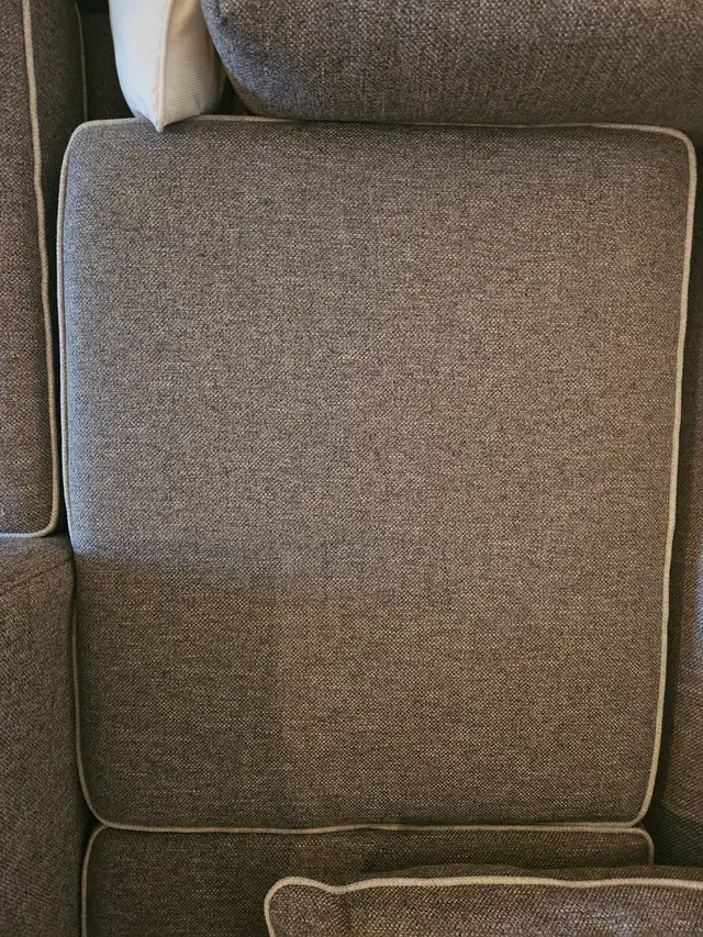 Beautiful grey sectional (Canadian made) in Couches & Futons in Kingston - Image 6