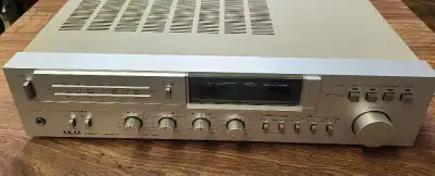 AKAI AA-R21 STEREO RECEIVER, View more