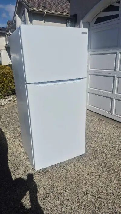 insignia fridge with top freezer , View more