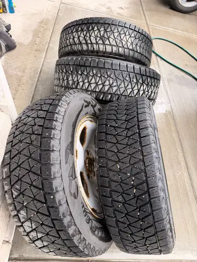 Set of 4 wheels for sale compatible with Honda Pilot, and other models. Ridgeline,odyssey,MDX , RDX...