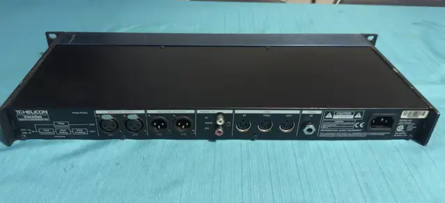 TC Helicon Voice One in Pro Audio & Recording Equipment in Windsor Region - Image 4