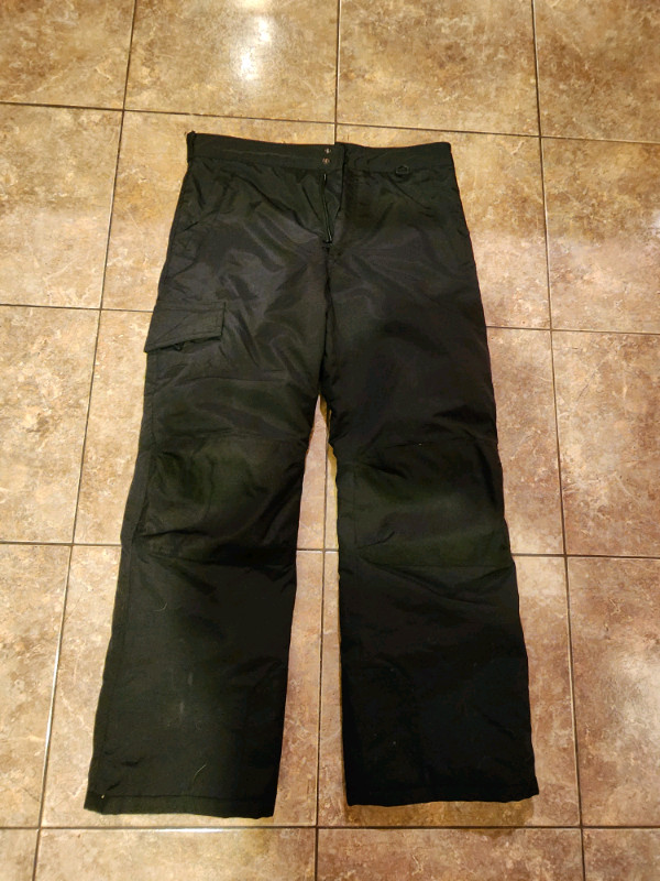 Snow Pants Size Youth XL in Other in City of Halifax