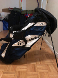 TaylorMade stand up golf bag