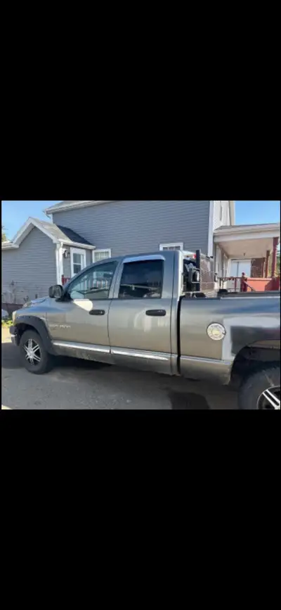 2007 dodge ram 5.7 hemi 4x4 mvi was up in August frame is solid comes with new front struts a 3” lif...