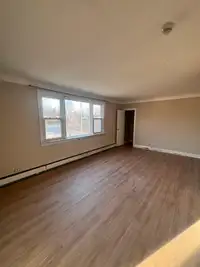 one-bedroom apartment close to Ottawa/King