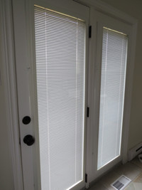 Door covering / blind