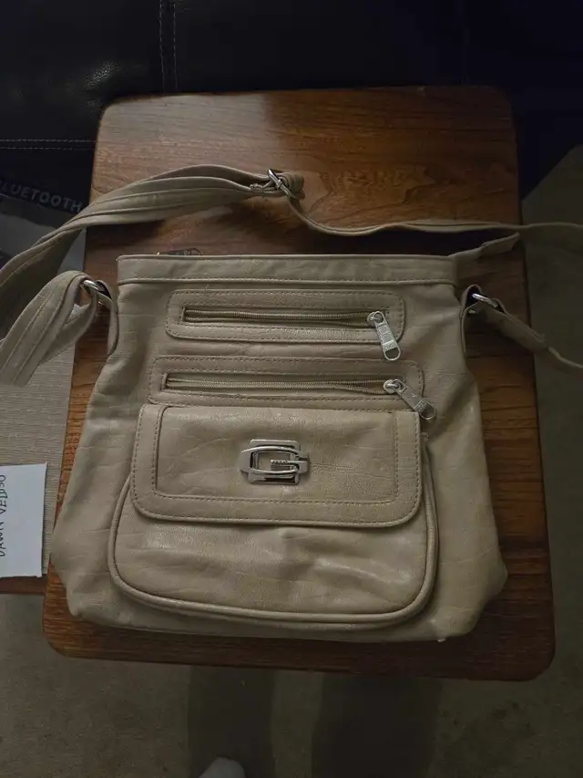 Guess Crossbody Bag
