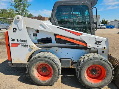 Bobcat 2016 s630 1730hrs 74hp turbo diesel Float bucket and higflow Ac and heat No radio Comes with...