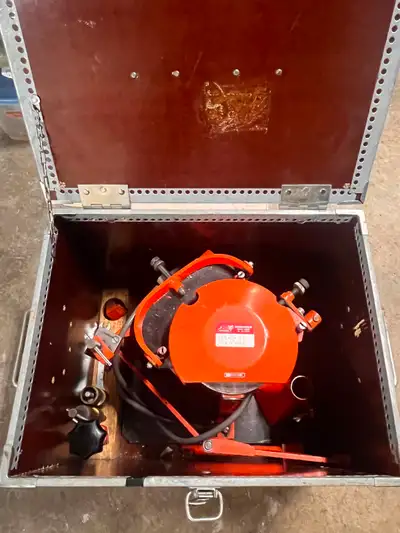 Vintage OSMUND Fabriks AB (Uppsala, Sweden) SS1 skate sharpener, View more