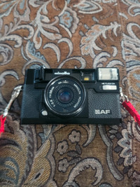 Vintage Minolta Hi-Matic AF 35mm Film Camera- working -tested!
