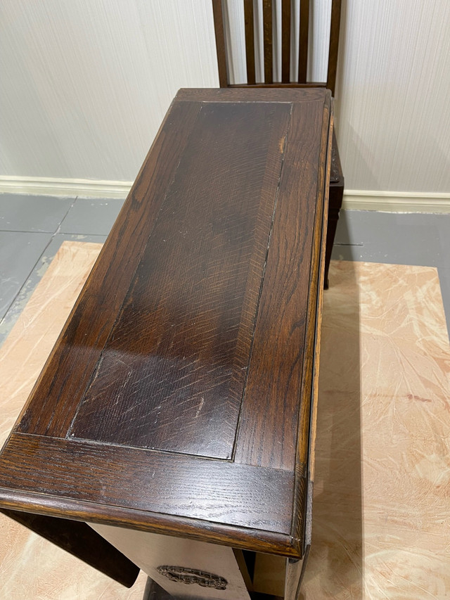 Gate Leg Dining Room Table and Chairs in Dining Tables & Sets in Edmonton - Image 3