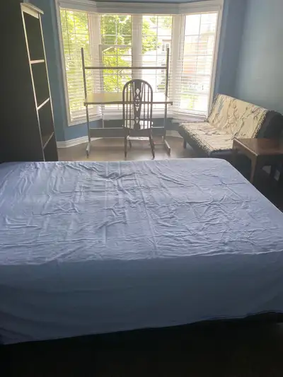 cozy room for rent