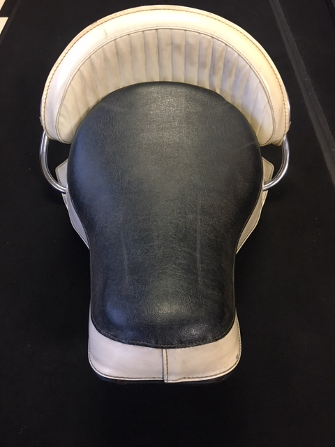 Harley Davidson Shovelhead / Panhead Buddy seat with springs in Motorcycle Parts & Accessories in Oshawa / Durham Region - Image 2